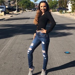 Meet your Posher, Azadeh